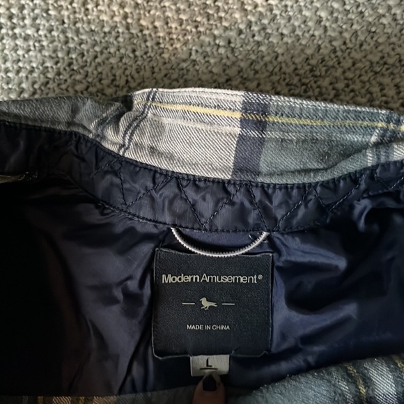 Flannels L - Picture 3 of 3